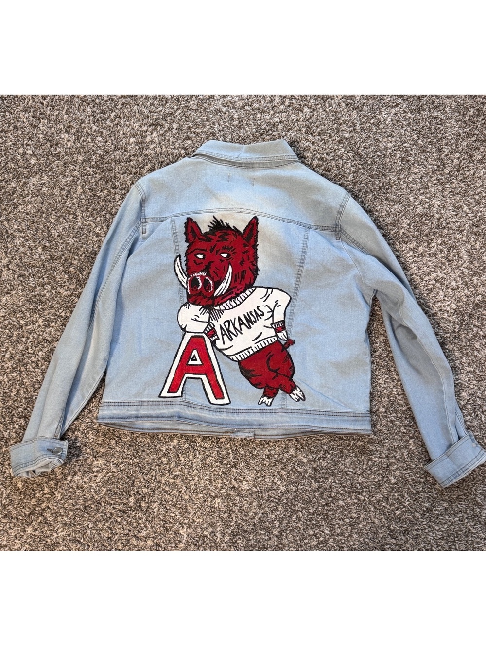 🐗 Arkansas Razorbacks Hand-Painted Denim Jacket – L